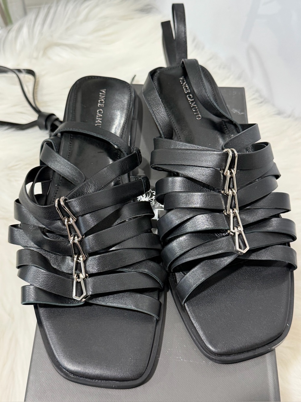 NWT. Vince Camuto Black Strappy Leather Slingback Sandals w/Silver Hardware 9.5
